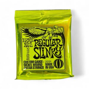 Cuerdas Ernie Ball Regular Slinky 2221 – Guitarra Eléctrica (Nickel Wound)